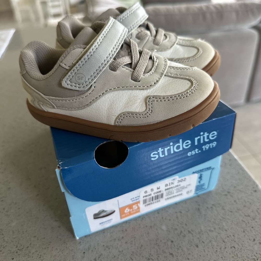Stride Rite ARLO